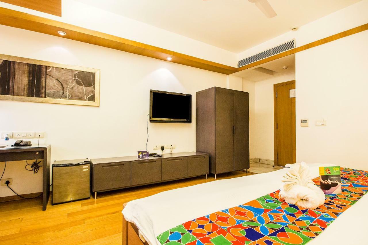 Fabhotel Raj Darbar Iffco Gurgaon Exterior photo
