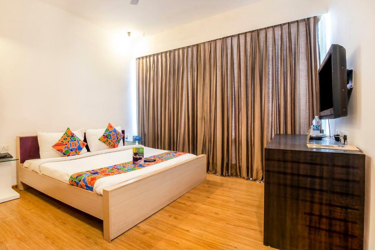 Fabhotel Raj Darbar Iffco Gurgaon Exterior photo