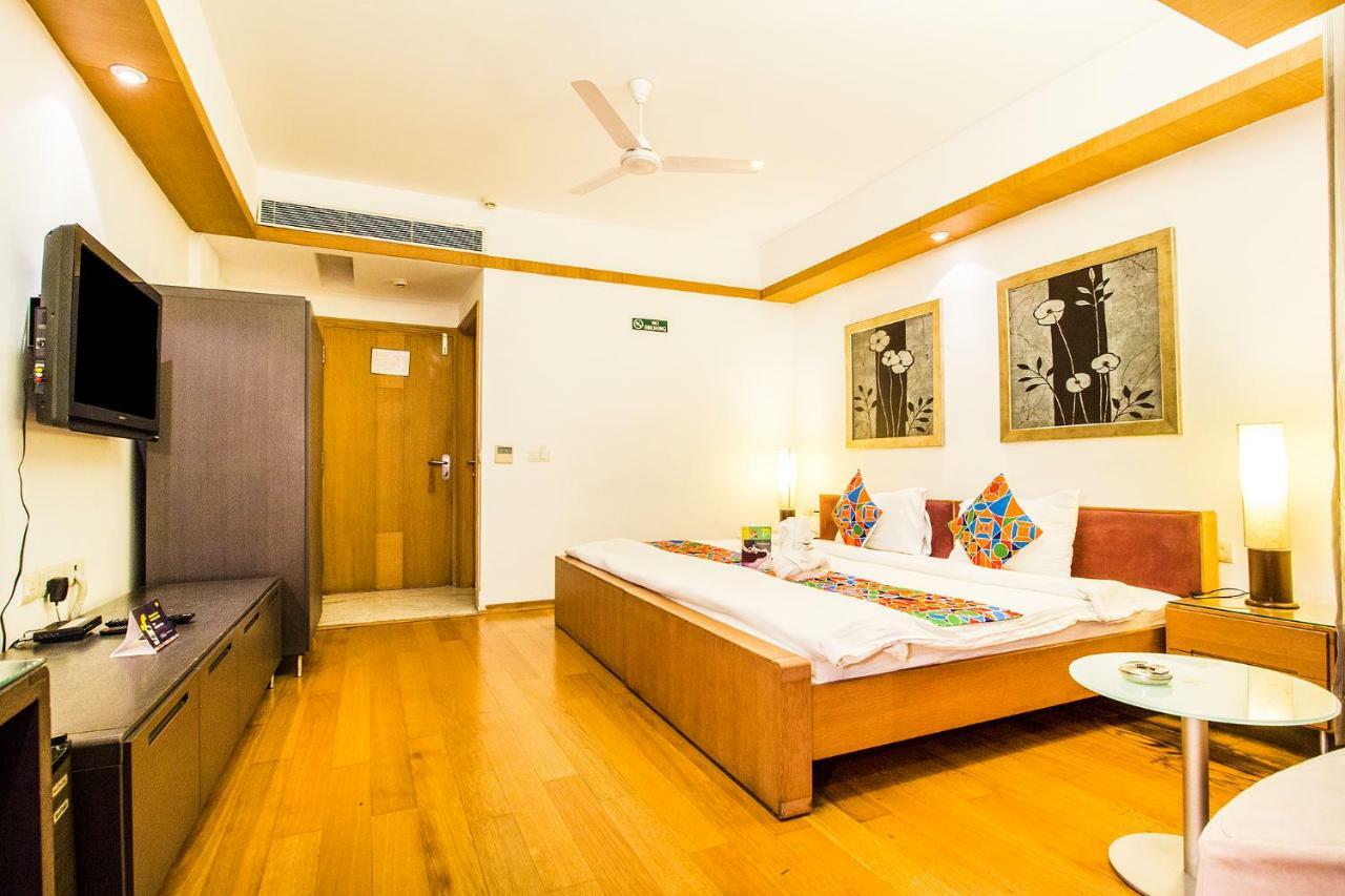 Fabhotel Raj Darbar Iffco Gurgaon Exterior photo