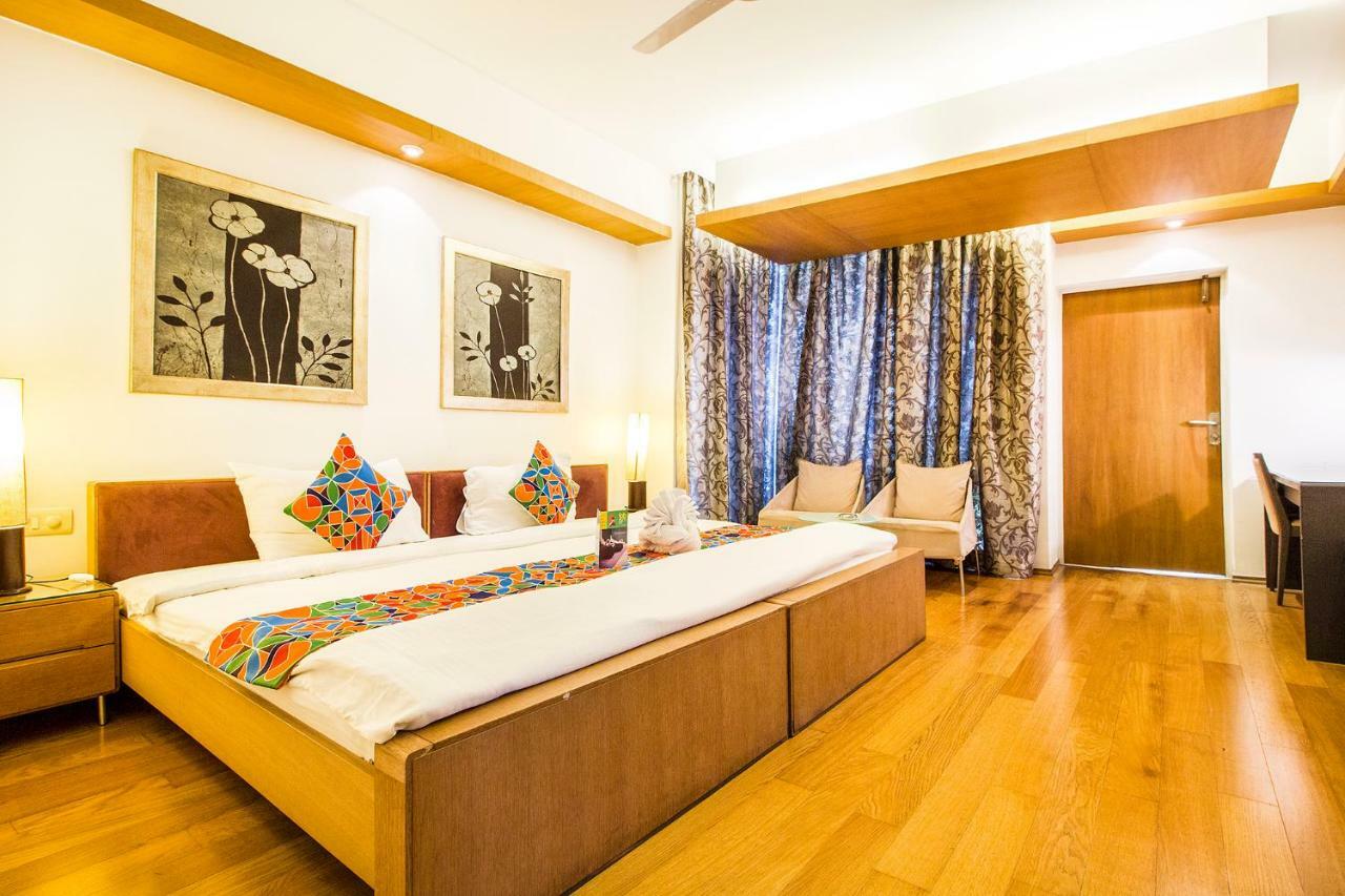 Fabhotel Raj Darbar Iffco Gurgaon Exterior photo