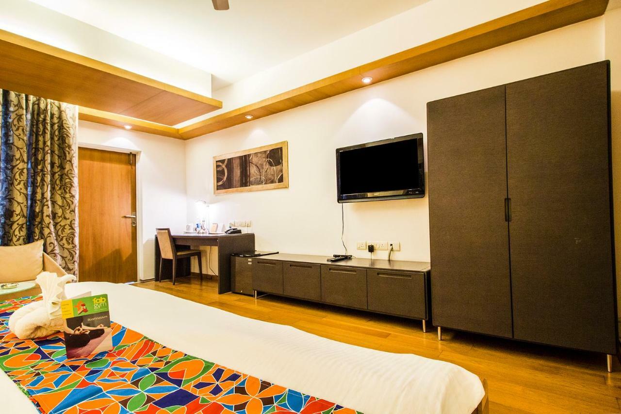 Fabhotel Raj Darbar Iffco Gurgaon Exterior photo