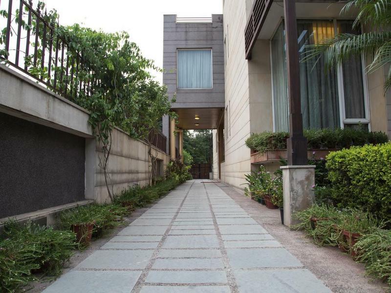 Fabhotel Raj Darbar Iffco Gurgaon Exterior photo